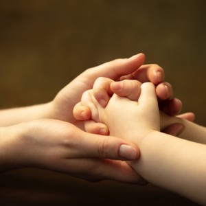 Recenzie – interviu cu Elena Ghițulescu – ”Jurnal de Mămicie„ – de Niculina Ghițulescu